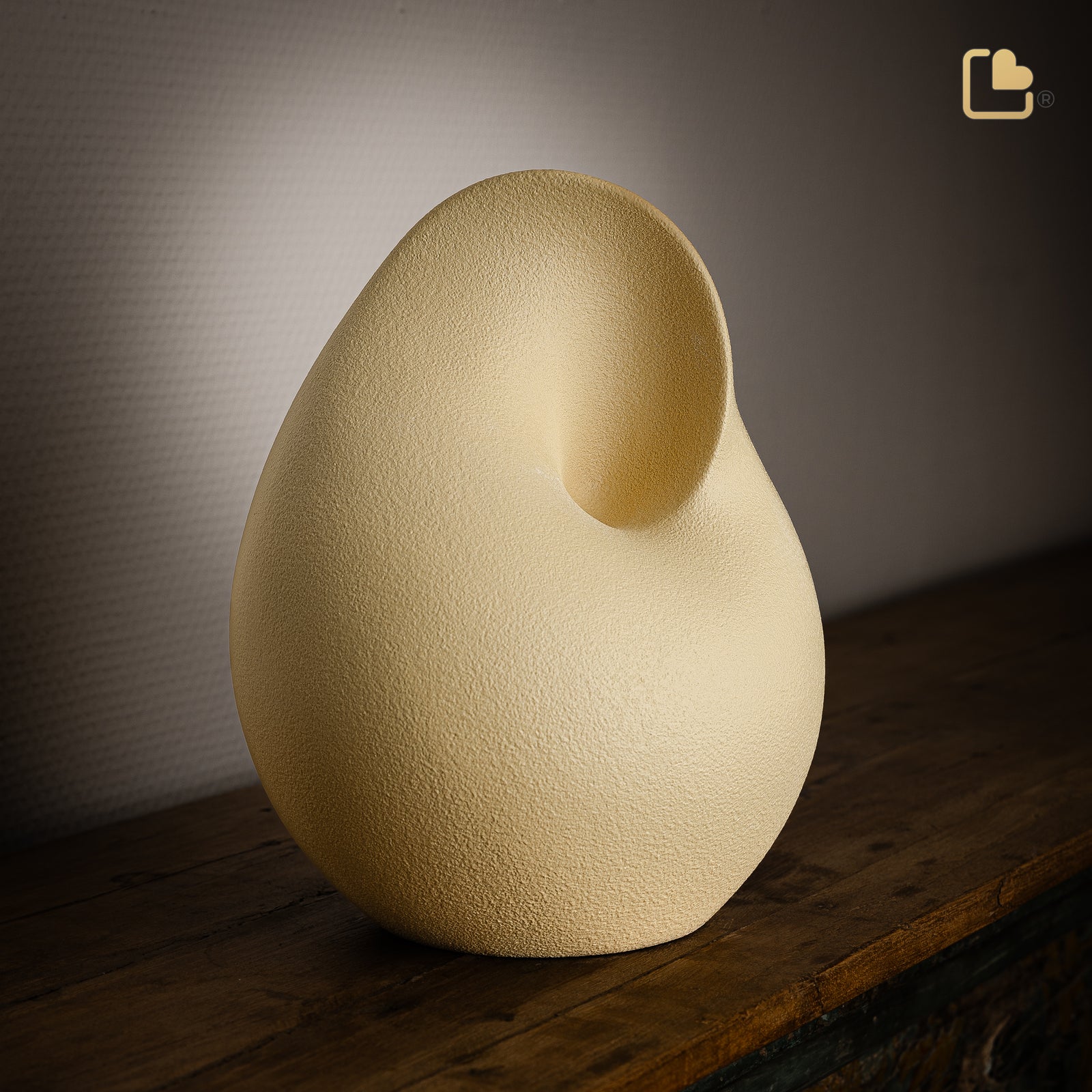 Soulful Shell Standard Adult Urn Yellow