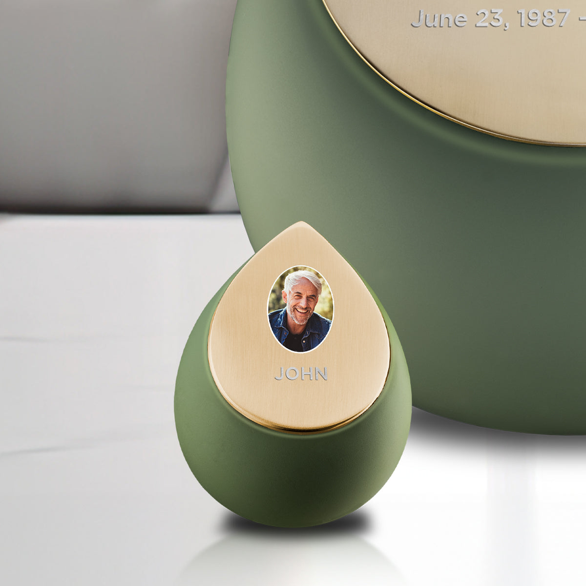 Drop Keepsake Portrait Urn Sage Green & Brushed Gold