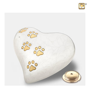 LovePawsª Heart Pearlesecent White Medium Pet Cremation Urn